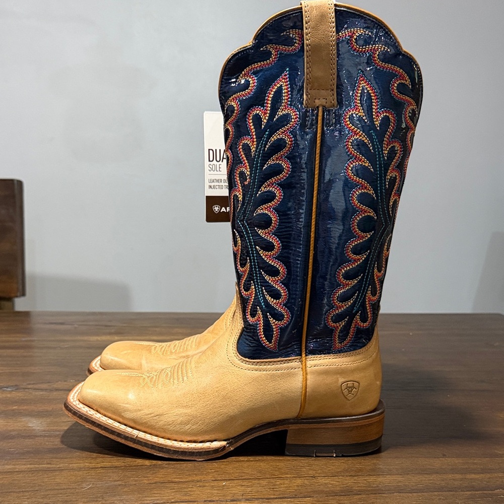 Ariat Tan and Navy Western Heeled Cowboy Boots - Picture 3 of 6